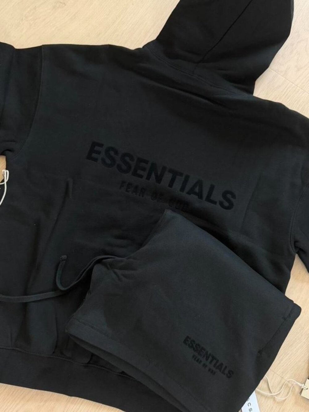 Fear Of God Essentials Light Oatmeal Set of 2 - Size XL - Picture 3 of 6